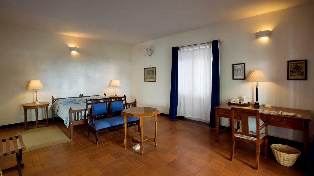 מלון Kochi Neemrana'S- Tower House מראה חיצוני תמונה